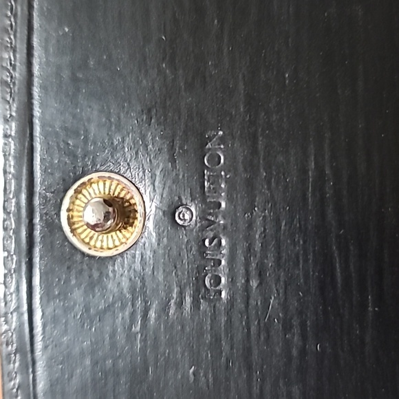 Louis Vuitton Vintage Black Epi Wallet - Picture 3 of 11